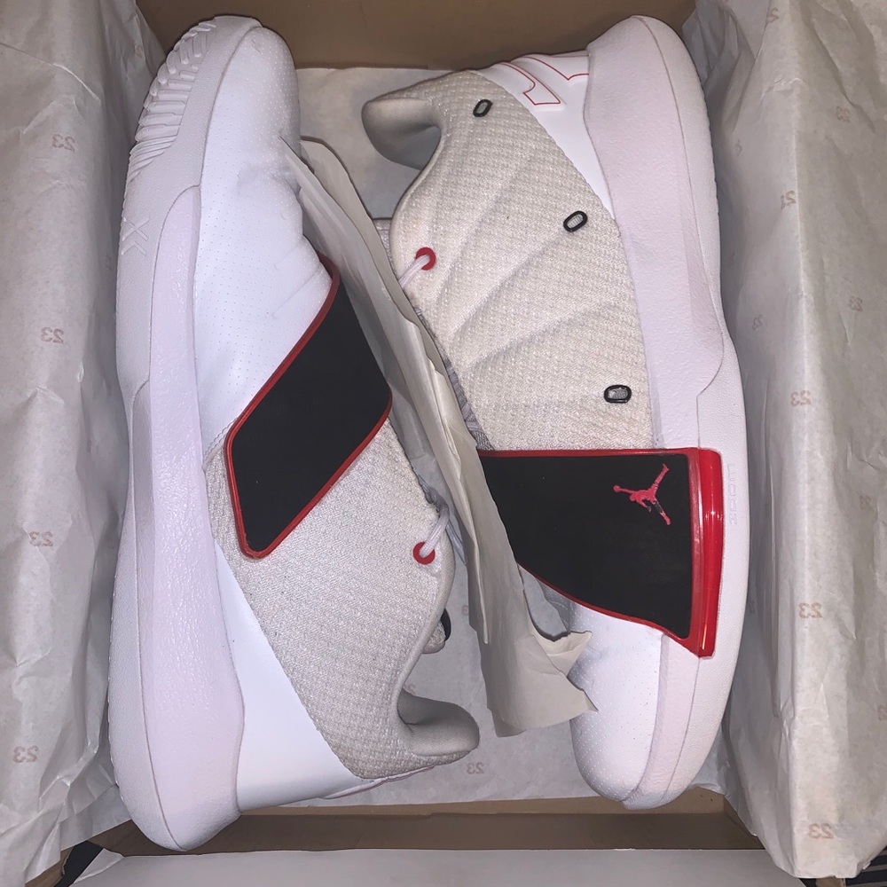 Jordan Chris Paul CP3.XI “Home” size 12